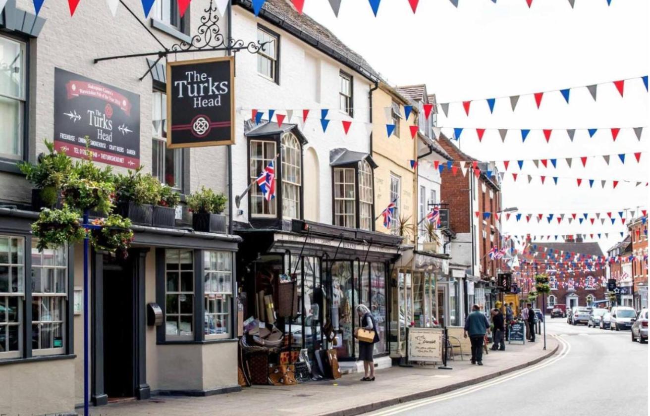 Entire Georgian Luxury Home - 3 Storey- High St Henley-In-Arden -Two Bedrooms-Sleeps 4 외부 사진